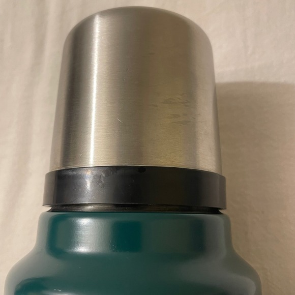 Stanley Pendleton Classic Vacuum Insulated Bottle with Cup 1.5 Quart Green - Picture 8 of 10